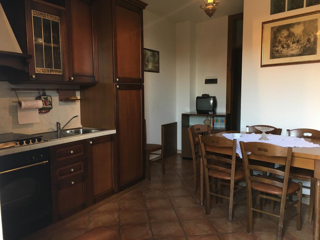 Appartamenti E Camere Il Poggio Di D'Angeli Lidia Auditore Екстер'єр фото